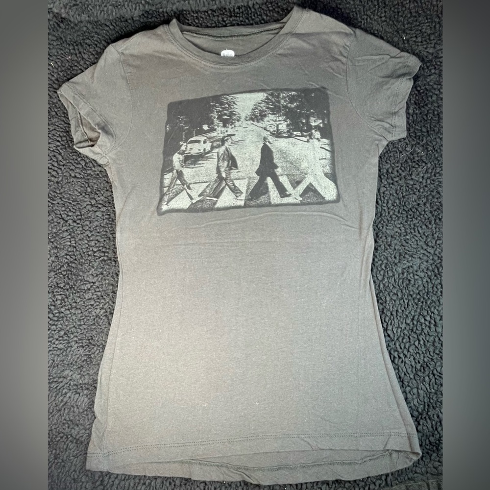 THE BEATLES ABBEY ROAD BLACK T SHIRT SIZE JRS LARGE